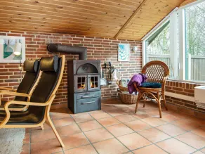 Rustic Holiday Home in Jutland near Sea - Image 3