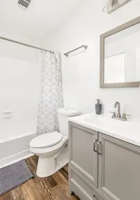 Spacious and Modern 18 min from Stone Mountain - Image 2