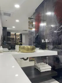 Extraordinary 3 bedrooms, jacuzzi and balcony - Image 5