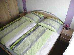 Holiday Home Behringer '66 sqm, 1 to 5 Guests' with Private Terrace, Garden & Wi-Fi - Image 3