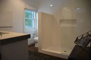 Amorini Casa! Absolutamente hermoso con piscina y cancha de voleibol de tamaño olímpico - Image 3