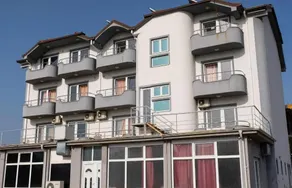 Ariston Hotel - Image 2
