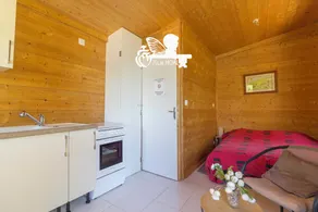 LAKESIDE COTTAGE - Image 3