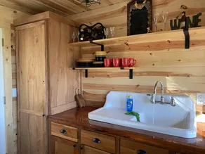 Brand new tiny cabin located on farm. Near rivers, trailsheads & national forest - Image 5