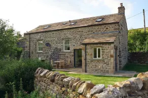 The Reading Rooms -  a pet friendly that sleeps 4 guests  in 2 bedrooms - Image 4