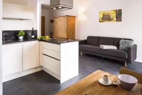 Beautiful duplex apartment for 2 people with partial mountain views - Image 4
