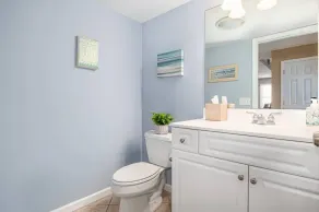 Saltwater Haven - Walkable Shore Stay - Image 5
