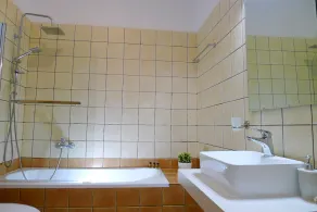 Maria & Manos Guest House, Agios Onoufrios beach - Image 4