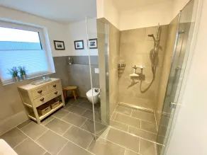 Sandpiper - Ground Fl, Shower, Guest WC, Terrace, Garden Furniture, Parking - Image 5