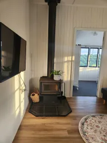 Tranquil Sunshine Coast hinterland farm stay on a working Macadamia farm  - Image 2