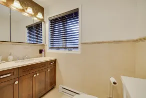 Lakeside Villa – Lakefront Luxury in The Hideout / 5BR, 3BA, Sleeps 13 - Image 5