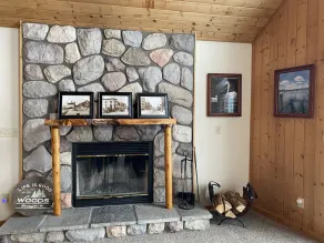 Afslappende lodge på MIs indre vandvej med 2 havne! Kun 20 minutter til Mackinaw! - Image 2
