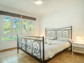 Hyggelig lejlighed for 4 gæster med WIFI, klimaanlæg, TV og terrasse - Image 3