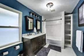 LOCATION!- City Getaway in the FLATS! - Image 5