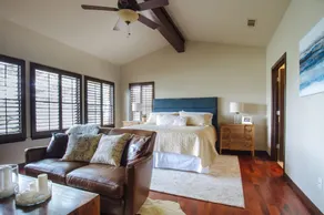Lakeway Waterfront,  Lake Travis, Private Dock & Hot Tub - Image 3