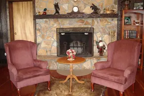 Napoli, NY - Finger Lakes / Hemingway Log Cabin - Image 2