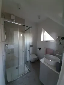 VILLA DANUTA, 1,8km à la plage, 4 chambres, 4 salles de bain, SAUNA, cheminée - Image 5
