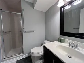 2 Bedroom Bs/Apartment, in Mississauga - Image 3