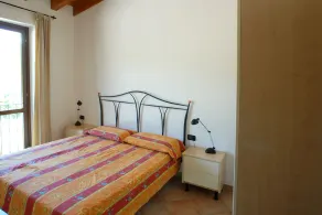 Residence Garden: Three-room apartment with balcony and lake view - Image 2