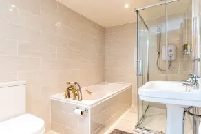 4 bedroom luxury home overlooking Kenmare Bay - Image 2