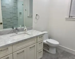 8 BR 8 salles de bain, idéal pour les groupes / retraites, nouvelle rénovation complète, promenade au centre-ville - Image 4