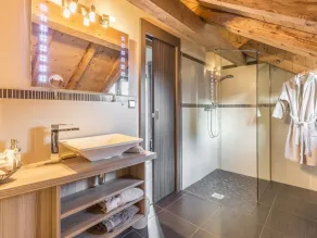 Smukt sommerhus mod Mont Blanc - Image 2