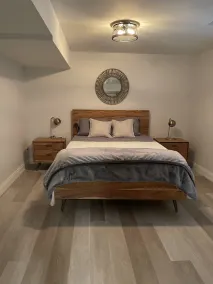 Beautiful lake front 5 bedrooms , 3 full baths fully renovated on Lake Simcoe - Image 5