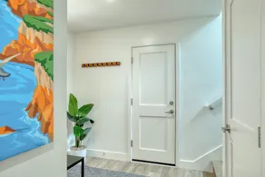 Shell Beach Modern with Ocean Views, Pet Friendly - Image 4
