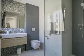 DESMAIS Casa de diseño y vistas impresionantes - Image 3