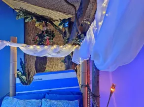 Shipwrecked-VERY COOL couple's ATL area theme suite! - Image 5