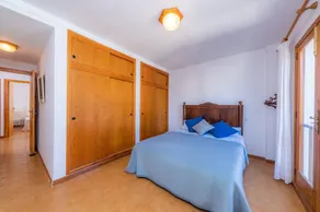  Central Apartment at the Beach Promenade with Wi-Fi and Sea View - Image 5