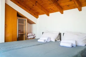 Villa Mellow - Three Bedroom Villa, Sleeps 6 - Image 5