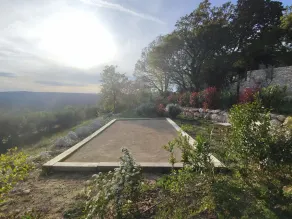 Magnificent renovated mas, comfort and exceptional views in the heart of the Luberon - Image 2