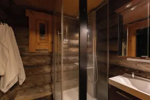 Kuukkeli Log Houses Villa Aurora "Pupula" - Image 4