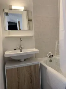 80m des commerces, 3ème étage, télévision, casier à ski, 24m², Alpe d'Huez - Image 2