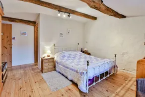Claire Barn - Three Bedroom Villa, Sleeps 6 - Image 3