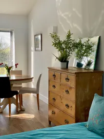 Cosy countryside retreat, edge of Frome near Bath. Pets welcome. - Image 5