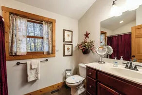Above the River | 5 Min. Walk to Private Riverfront area | Hot Tub - Image 2