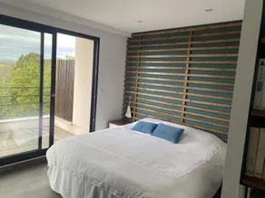 CONTEMPORARY VILLA WITH AMAZING VIEW OF LAKE SALAGOU - Image 5