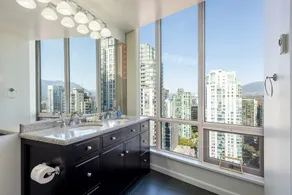 Elevated Coal Harbour living with panoramic harbour & mountain views, steps to Vancouver's iconic waterfront, dining and shopping. - Image 2