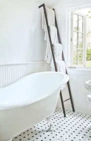 Bridgehampton Country Cottage - Image 2