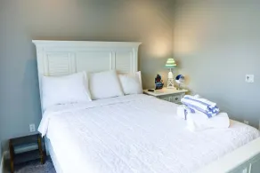 Marina View Condo w/Pool Access - Image 5