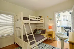 Wonderful Home in Beautiful Venice ☼ Extended Stay - Image 5