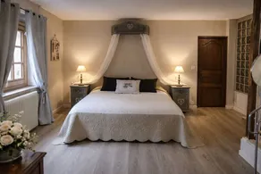 Charmosa casa com piscina, sauna, jacuzzi e grande parque - Image 4