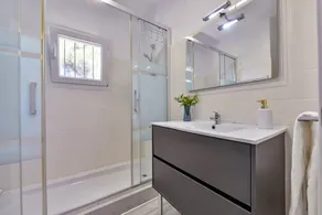 MILOU, villa til 6 gæster med hav og bjergudsigt - Image 4
