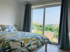 Modern 3 bedroomed cottage with stunning views - Image 3