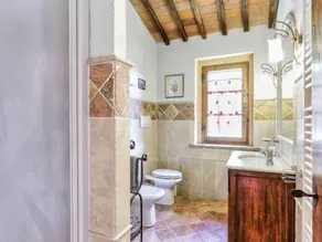Federico farmhouse with swimming pool and jacuzzi, panoramic position in Chianti - Image 2