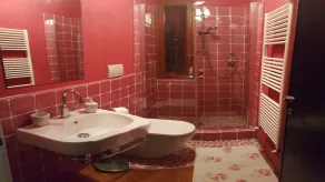 MORADIA COM GRANDE JARDIM E PISCINA PARA A cinco minutos do centro de Forte dei MARM - Image 2