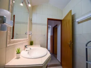 Apartments Jaklin - Image 3
