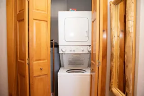 8750 Trappers Crossing condo - Image 2
